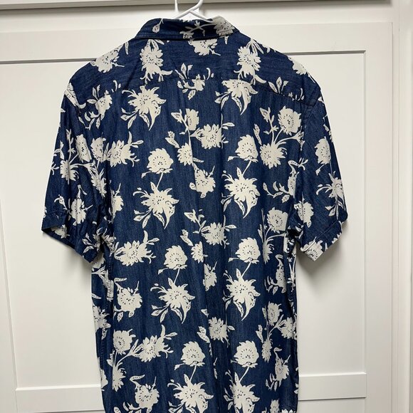 Old Navy Other - Old Navy Short-Sleeve Blue Floral Camp Shirt, Size XXL-Slim Fit